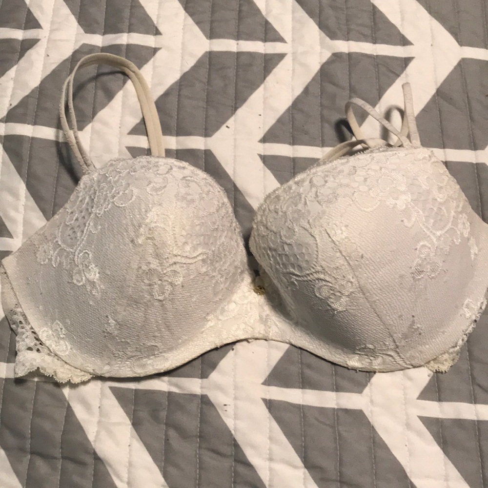 Victoria’s Secret White Padded Demi 38D bra